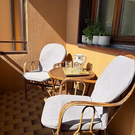 Oltre Le Mura Spello